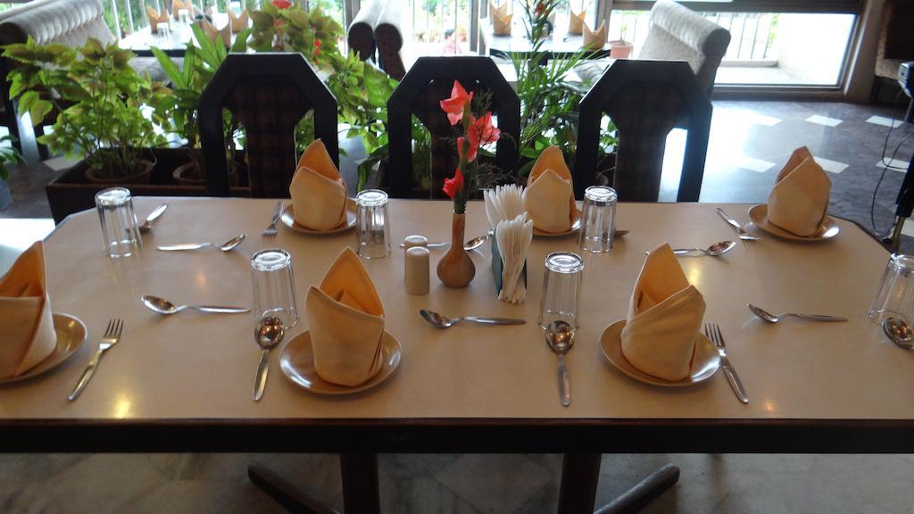 Hotel Paradise - Mysore Dasaprakash Group Zewnętrze zdjęcie