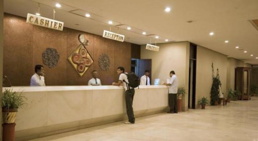 Hotel Paradise - Mysore Dasaprakash Group Zewnętrze zdjęcie